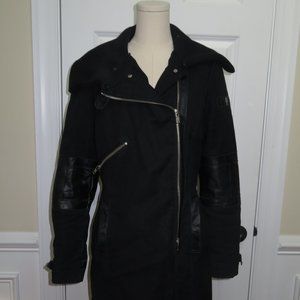 Hot Topic Vexy Jacket (large)